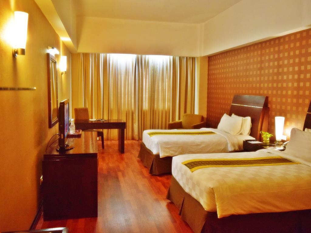 Grand Elite Hotel Pekanbaru Eksteriør bilde