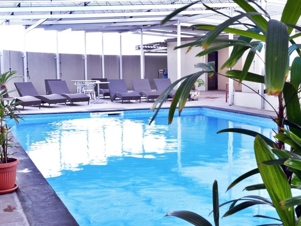 Grand Elite Hotel Pekanbaru Eksteriør bilde