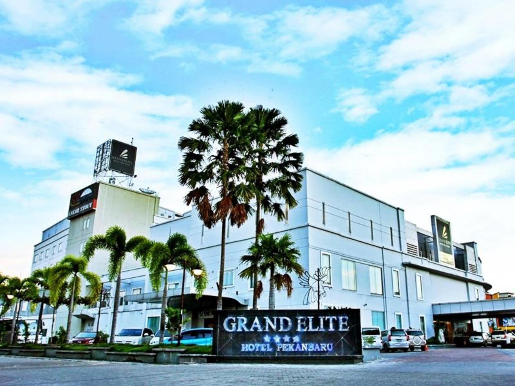 Grand Elite Hotel Pekanbaru Eksteriør bilde